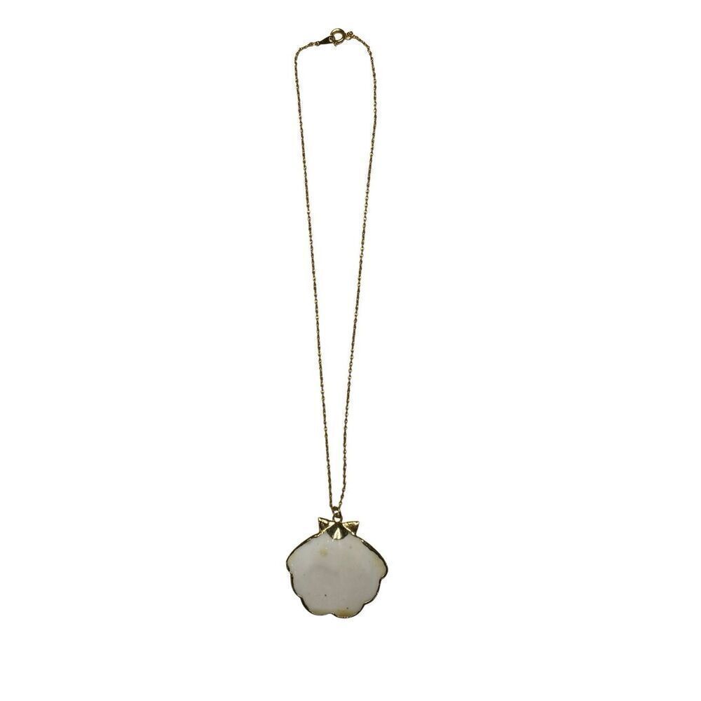 Vintage Japan Shell Pendant Necklace Gold Tone Chain 15 Inch Mother of Pearl